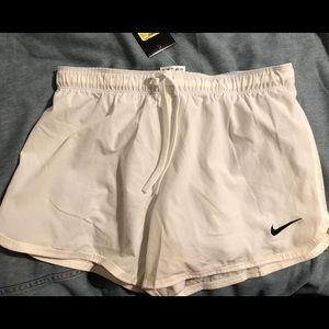 NWT Nike phantom shorts, size S
